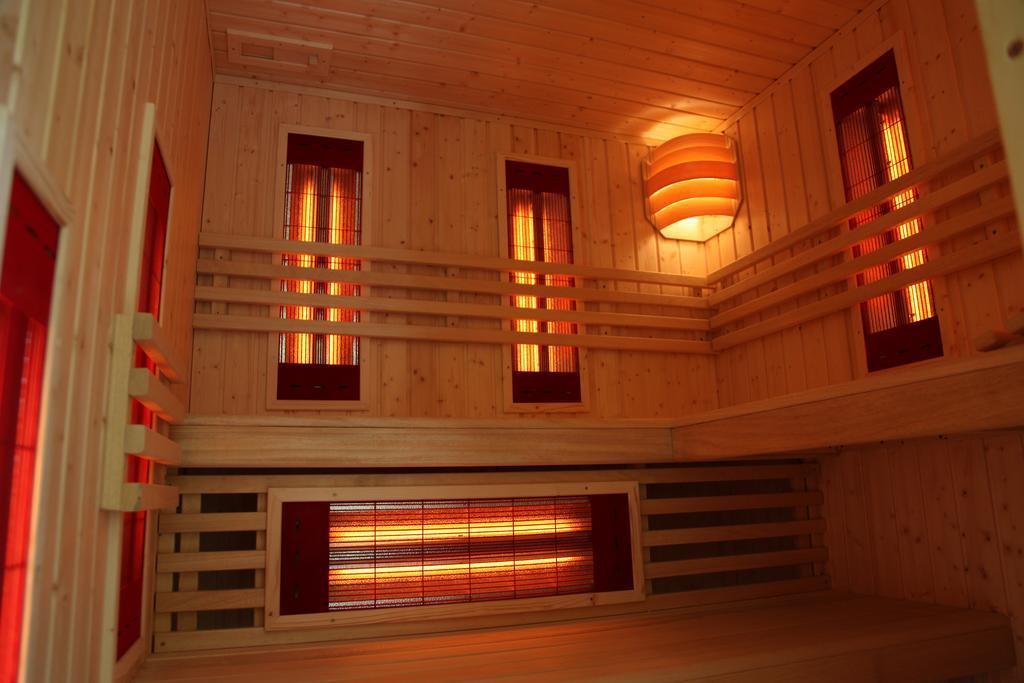 Natura Park Hotel Ostrowo  Bagian luar foto